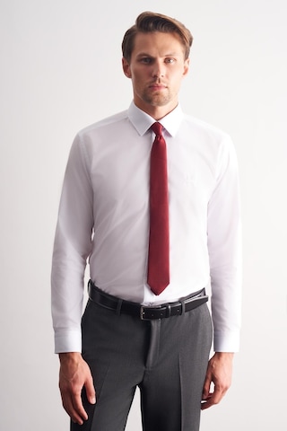 İmza Beyaz Klasik Yaka Uzun Kol Cepsiz Slim Fit Basic Pamuklu Gömlek 1004255057 Beyaz