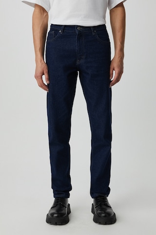 BRUNO Erkek Regular Fit Rahat Kesim Kalın Dokulu Yıkama Efektli Magic Denim Koyu Mavi Jeans