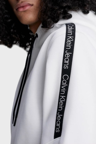 Calvin Klein Erkek Sweat J30j323429 Yaf Beyaz