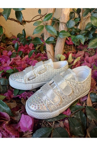 Scarpe Magiche Gümüş Işıklı Kız Çocuğu Ayakkabı 31-35 Numara Arası Işıksızdır Gümüş