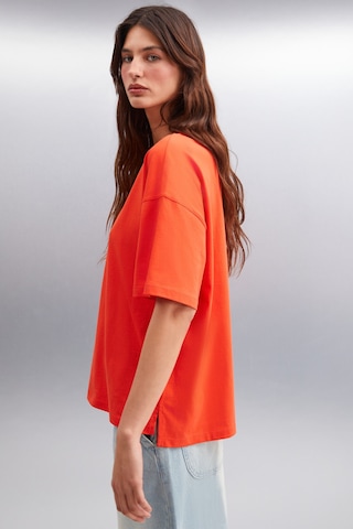 Grımelange Jemmy Kadın %100 Organik Pamuk Relaxed Fit Yırtmaçlı Yuvarlak Yakalı Kırmızı T-shirt Kırmızı