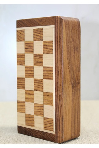 Özel Vernikli Mıknatıs Taşlı Ahşap Katlanabilir Kutulu Satranç Oyunu 25 Cm