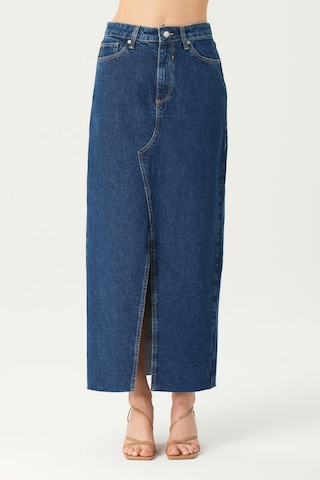 Koyu Mavi Yüksek Bel Patı Fermuarlı Yırtmaçlı Etek Ucu Kesik Maxi Jean Etek C 4532-051 Koyu Mavi
