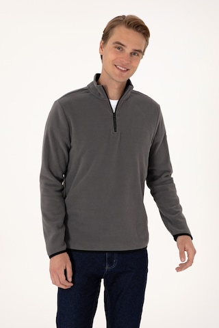 U.S. Polo Assn. Erkek Regular Fit Gri Polar Yarım Fermuarlı Basic Sweatshirt 50313777-VR024