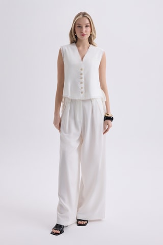 Mai Collection Mai Studios Co. Shonas Bağcık Detay Ekru Yelek Pantolon Takım Ekru