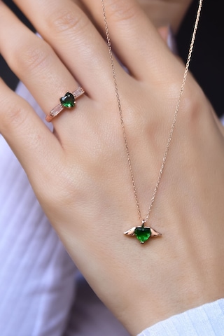 Papatya Silver 925 Ayar Gümüş Rose Kaplama Yeşim Renkli Kalp Kanat Kolye ve Ayarlanabilir Kalpli Prenses Yüzük Set