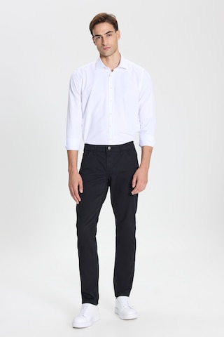 George Henry Pamuklu Slim Fit Dar Kesim 5 Cepli Esnek Chino Pantolon Siyah