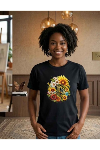 Kadın Bisiklet Yaka Ayçiçeği Ve Barış Logo Desenli Dijital Baskılı T-shirt Siyah