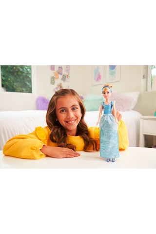 Disney Prenses Cinderella HLW06