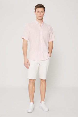 AC&Co / Altınyıldız Classics Erkek Pembe Comfort Fit Düğmeli Yaka %100 Pamuk Flamlı Kısa Kollu Casual Gömlek 4A2022200132PMBS Pembe