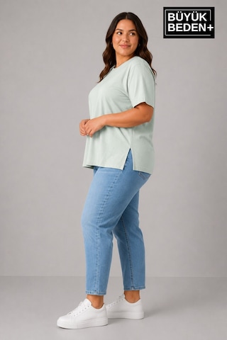Superlife Büyük Beden Kadın Bisiklet Yaka Yırtmaç Detaylı 3xl-6xl Tunik Tişört Spr26btsk501 Yeşil