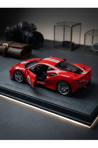 Ferrari Temalı Sport Araba Açılabilir Kapılı Dayanıklı 12 cm Oyuncak Araba Kırmızı