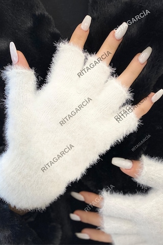 Peluş Kesik Parmak Eldiven Beyaz1