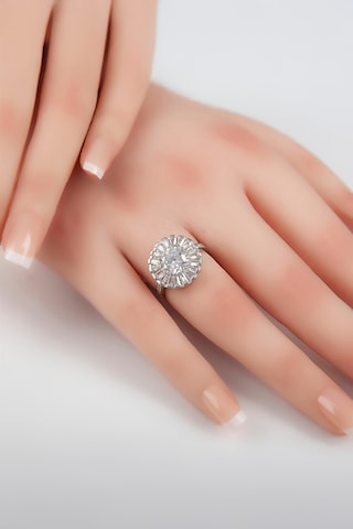 Zirkon Taşlı Baget Süslemeli Rodyumlu 925 Ayar Gümüş Bayan Yüzük -7975