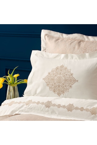 Karaca Home Maira 8 Parça Çeyiz Seti