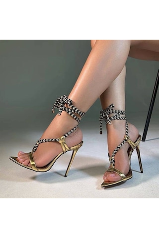 Moopi- Zarif İpli Gold 11cm Topuk