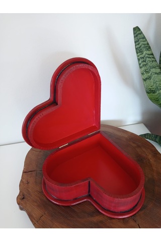 Ahşap Kalpli Hediye Kutusu