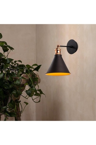 Amber Led Pütürlü Siyah Metal Aplik E27 Uyumlu 20x27x29 Cm Yatak Odası Duvar Aydınlatma, Siyah-680 Çok Renkli