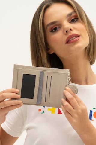 United Colors Of Benetton Taş Kadın Cüzdan Bnt-1310