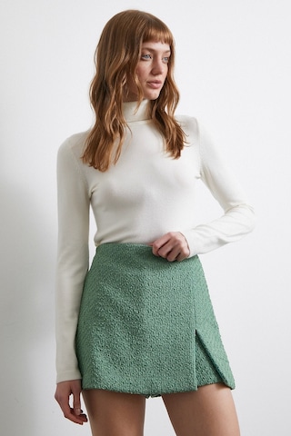 Yırtmaçlı Şort Etek Yeşil Yeşil