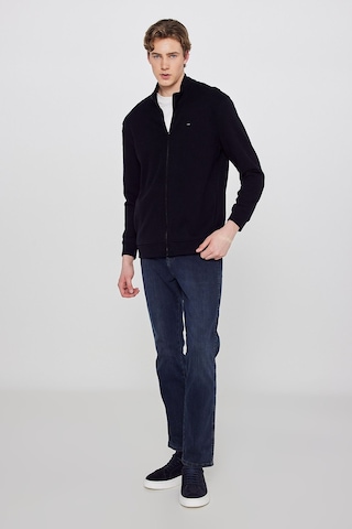 Wrangler Pamuklu Relaxed Fit Dik Yaka Fermuarlı Selanik Örgü Sweatshirt Siyah