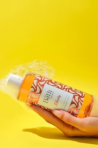 The Bath Factory Liberty Nemlendirici Ve Besleyici Duş Jeli 400 ML