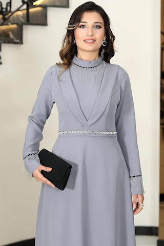 Gamze Zincir Detaylı Tesettür Elbise Gri Gri