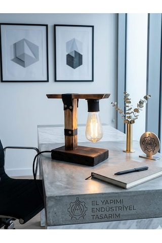 Urban Loft - Siyah Hakiki Deri Detaylı Yakılmış Ahşap Masa Lambası Ampul Dahil Açık Kahverengi