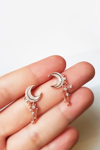 MorMajor Silver Tekli Ithal Sedefli Ay Uzun Figür Gümüş Küpe- Sol Taraf-5578