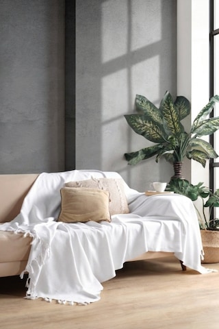 Miracolo Home Beyaz Pamuklu Dekoratif Koltuk Örtüsü 170x230 Boyutlu Optimal Kaymaz Tasarım