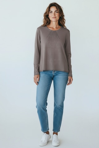 Kadın Yaka Ve Kol Ağzı Taşlı Etek Desenli Bluz Vizon