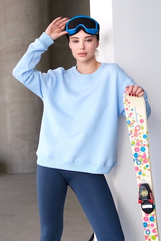 Justever Bisiklet Yaka Basic Kalıp Mavi Kadın Sweatshirt Eşofman Üstü - Aura Mavi
