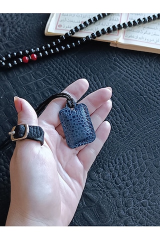 Küçük Dörtgen Cevşen Dualı Kolye Muska Hakiki Deri El Yapımı Xs B Çok renkli 98322213