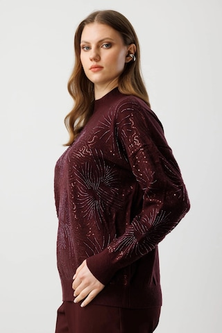 On Fashion Kadın Sıfır Yaka Önü Taşlı Bordo Triko Kazak 60323 Bordo