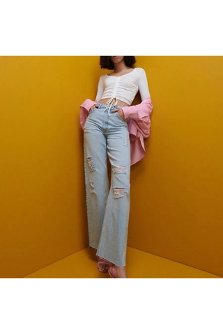 Escbutik Kadın V-yaka Önü Büzgülü Uzun Kollu Crop Bluz Beyaz
