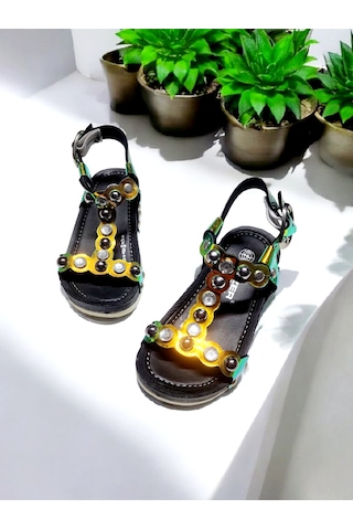 Yazlık İnci Ve Taş Detaylı Tokalı Ayarlanabilir Sandalet Yanar Döner Çok Renkli