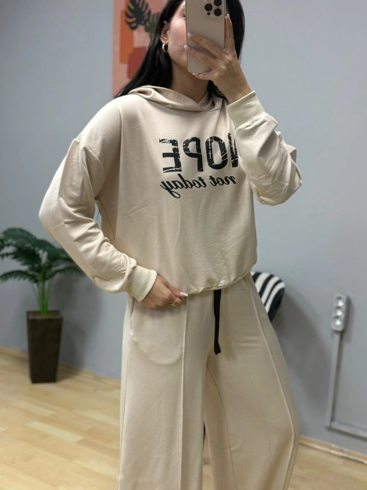 Tua Moda Kadın Uzun Kollu Nope Baskılı Beli Ribanalı Ikili Takım Bej