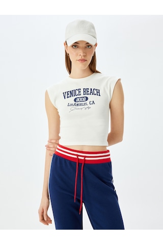 Koton Kolej Baskılı Slim Fit Bisiklet Yaka Kolsuz Crop Tişört Ekru 5sal10182ık Ekru