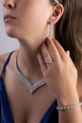 Carrie 18 Ayar Beyaz Altın Kaplama Gümüş Gerdanlık Beyaz