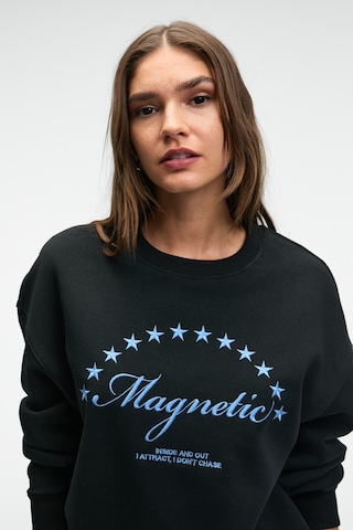 Grımelange VISTARA Kadın Nakış Detaylı Yuvarlak Yaka Regular Fit Siyah Sweatshirt
