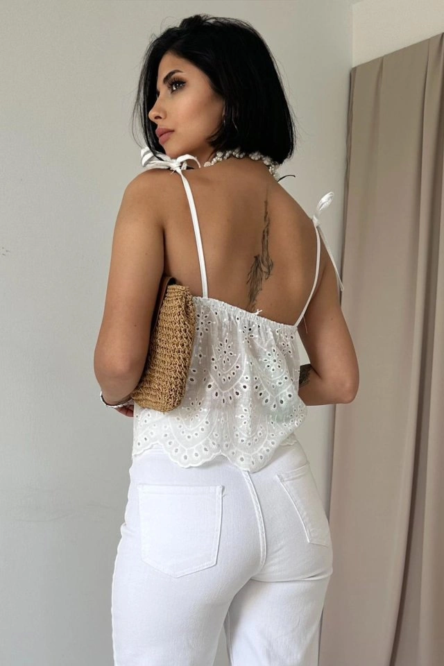 De'charme Beyaz Bağcıklı Brode Bluz