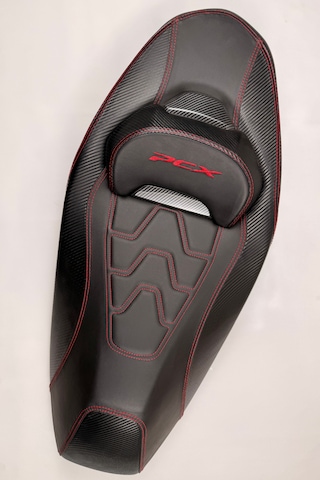Pcx Motosiklet Bel Destekli Koltuk - Kırmızı Dikiş Ve Karbon Detaylı 2021-2025 Uyumlu