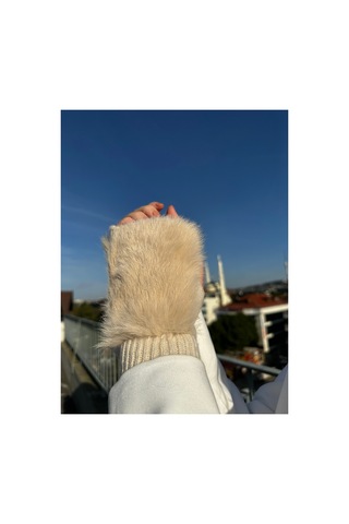 Mollycrush Kadın Peluş Detaylı Yarım Parmak Kışlık Eldiven Sıcak Tutarlı Şık Tasarım Bej