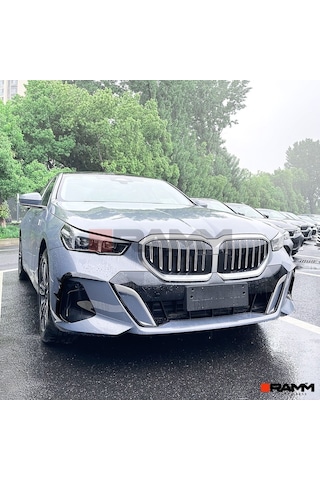 Bmw G60 G61 Ön Tampon Bıçağı Sağ-sol Parlak Siyah