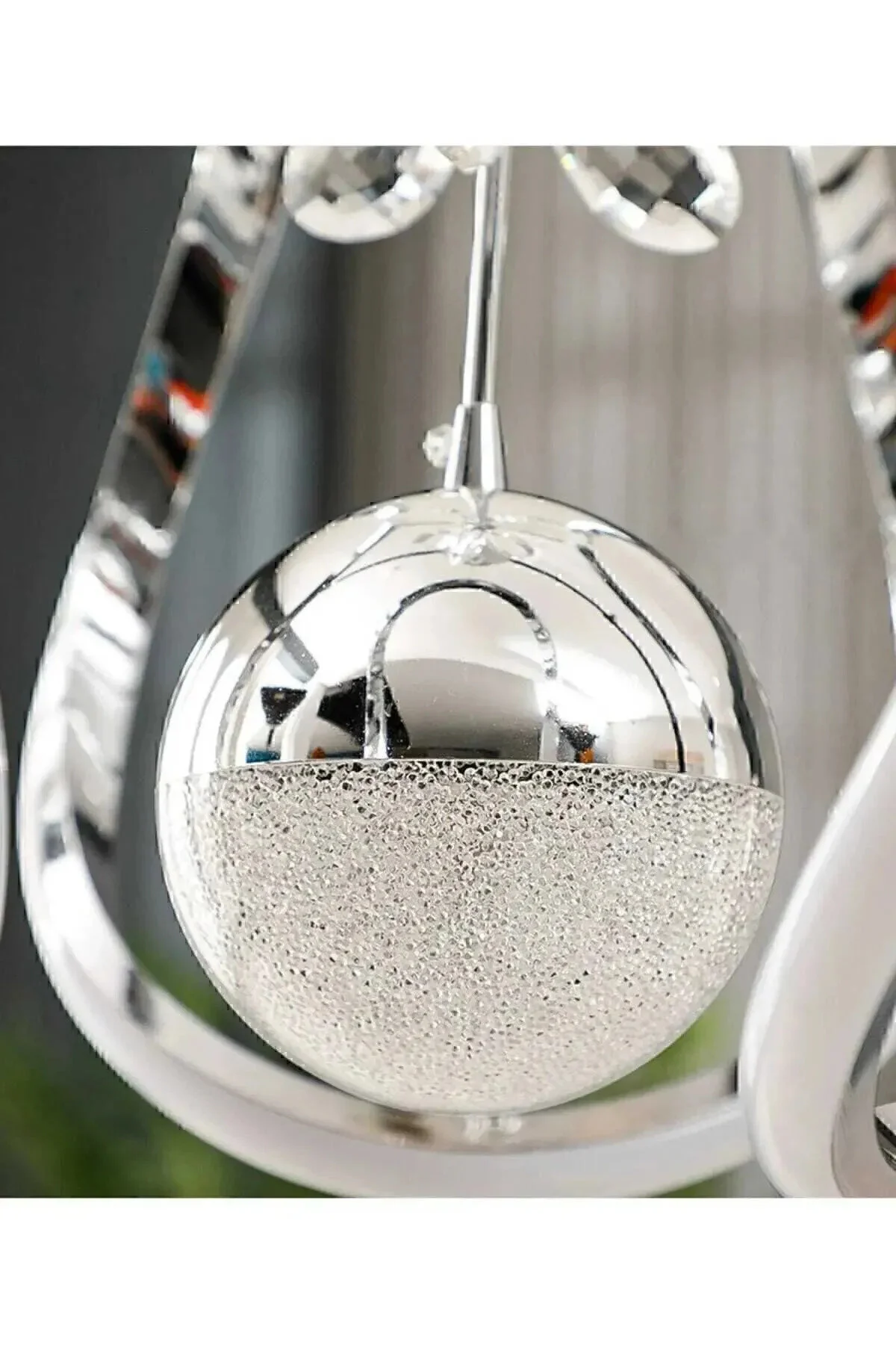 Şık Sarkıt Modern Model Gümüş 3 Renk Oturma Yatak Mutfak Çocuk Odası Duvar Led Aplik Gümüş