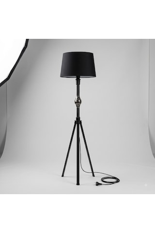 Enderun Tripod Metal Ayaklı Lambader Siyah Hazır Başlık Köşe Lambası Salon Aydınlatması