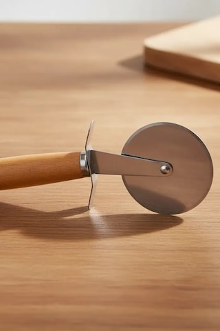 Ahşap Saplı Pizza Kesici Paslanmaz Çelik Bıçaklı, Pratik, Dayanıklı Ve Ergonomik Çelik