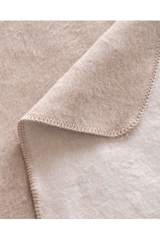 Diadora Dokuma Şardonlu Çift Taraflı Battaniye Bej