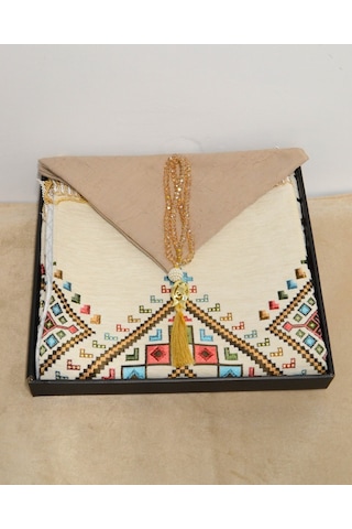Çeyizlik Hediyelik Seccade Eşarp Tesbih Set Kilim Desenli Kadife Astarlı Seccade, Eşarp, Kristal Tesbih Özel Kutulu Lüks Hediye Seti Beyaz