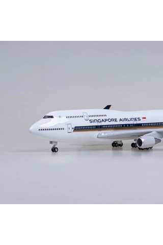 Singapore Airlines B747 Yolcu Uçağı Model Uçak 1/160 47cm